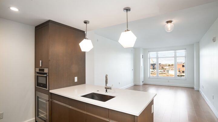 Property Photo:  100 Lovejoy Wharf 4-H  MA 02114 