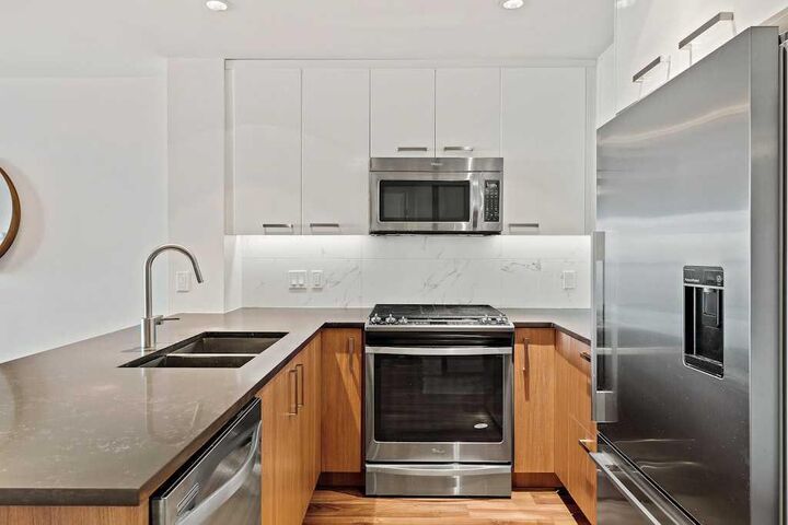 Property Photo:  510 Edmonton Trail NE 313  AB T2E 3H1 