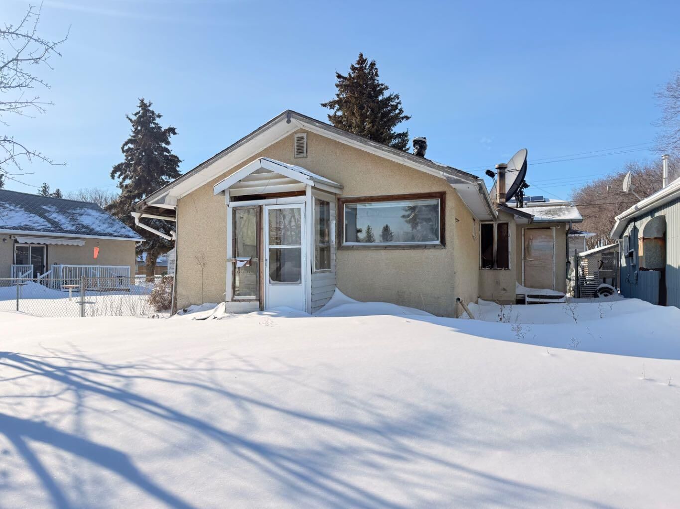 Property Photo: 5514 50 Avenue AB T9V 0X2