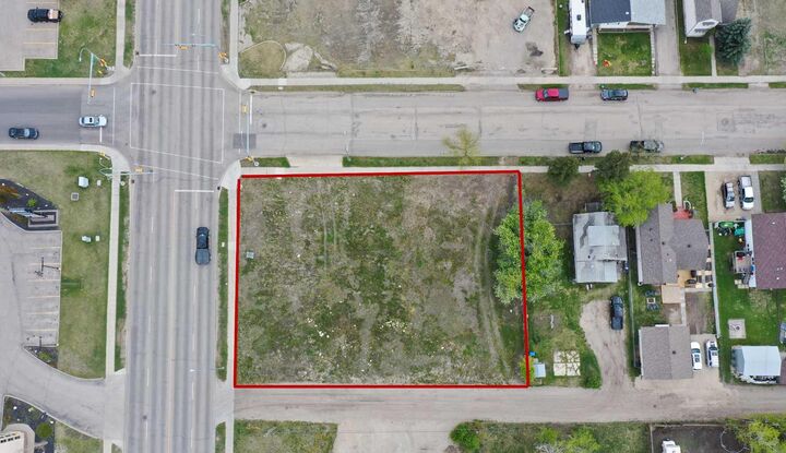Property Photo: 10002 94 Avenue AB T8V 0K5