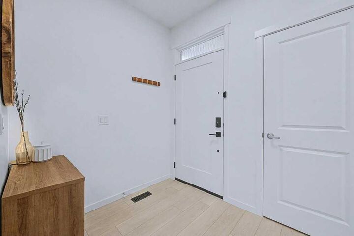 Property Photo: 250 Hotchkiss Common SE AB T3S 0N1