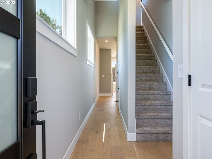 Property Photo: 267 Sunday Dr OR 97426