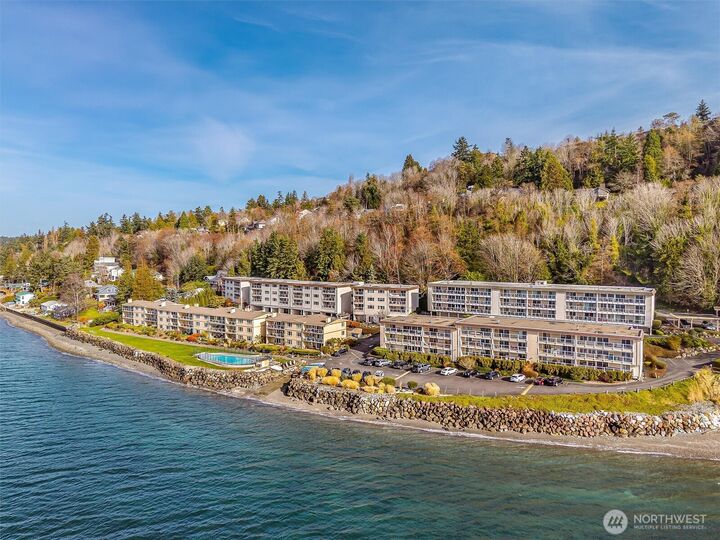 Property Photo:  10203  47th Avenue SW D2  WA 98146 