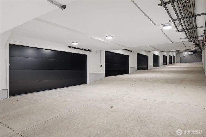 Property Photo:  282  118th Avenue SE  WA 98005 