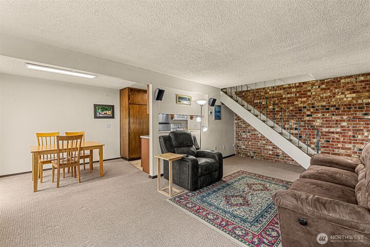 Property Photo:  100  Simon Street 30  WA 98802 