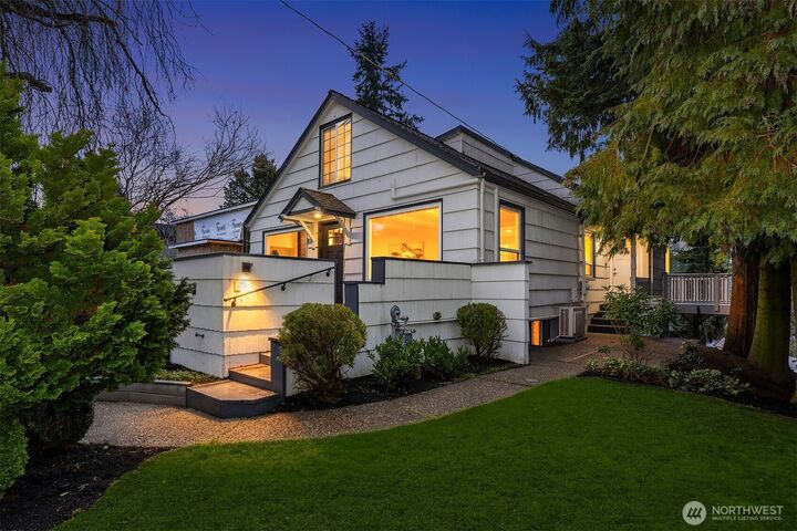 Property Photo: 3234 35th Avenue W WA 98199