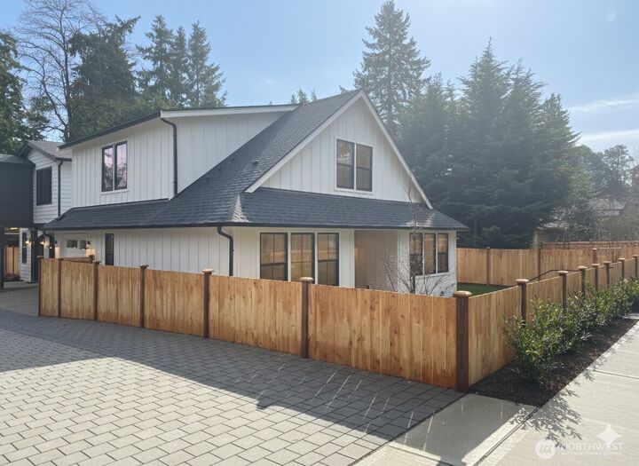Property Photo: 11116 116th Avenue NE 4 WA 98033
