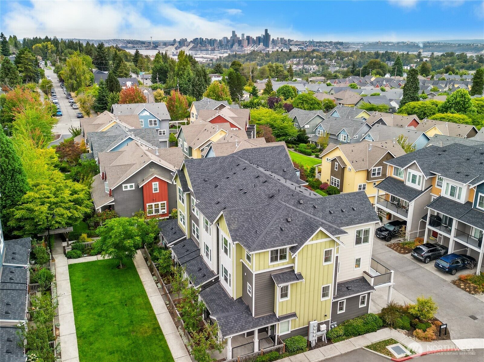 Property Photo: 3280 SW Graham Street 601 WA 98126