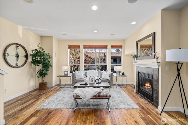 Property Photo: 16528 2nd Park SE WA 98012