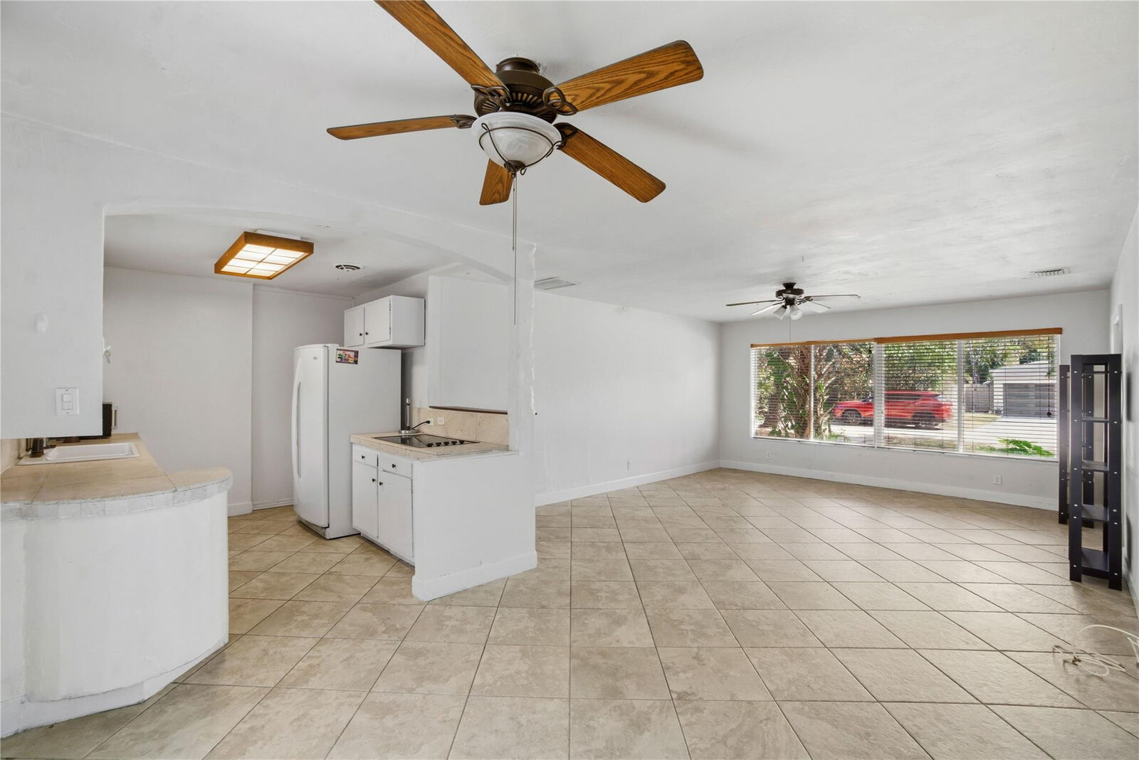 Property Photo:  510 S 29th Court  FL 33020 