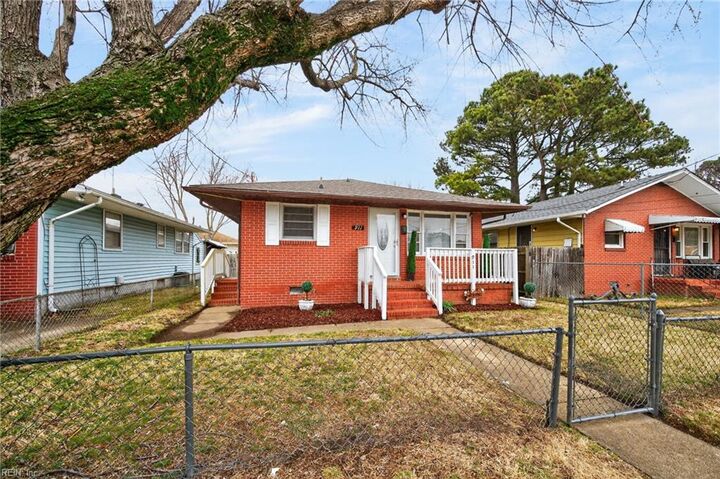 Property Photo:  911 36th St  VA 23607 