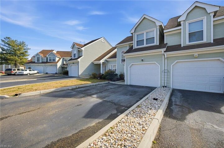 Property Photo: 302 Bridge Xing VA 23692