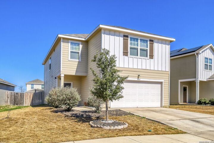 Property Photo: 5247 Hickory Pl TX 78222