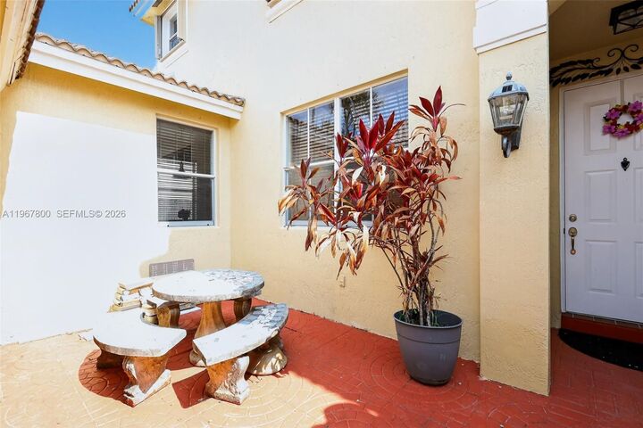 Property Photo:  1561 SW 187th Ave  FL 33029 