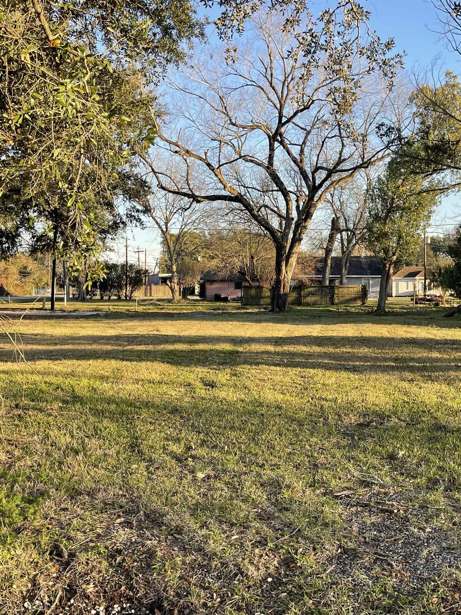Property Photo:  108 Sycamore St.  TX 77651 