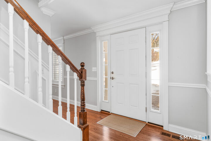 Property Photo:  11 Forest Hills Drive  CT 06117 