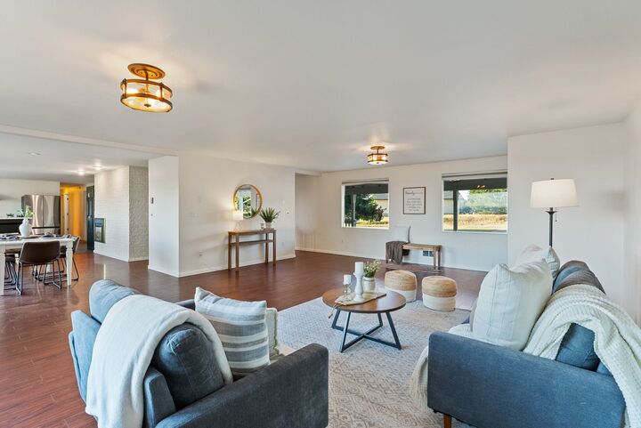 Property Photo: 4626 E Orchard Rd WA 99217