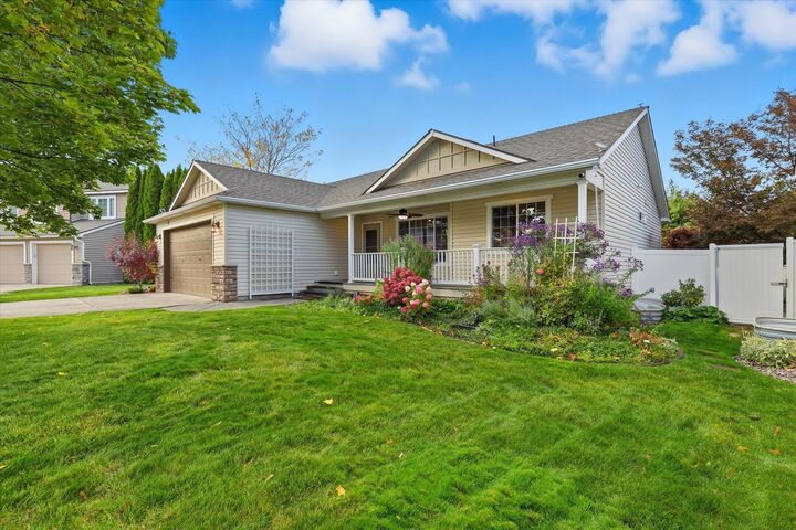 Property Photo:  19511 E Shannon Ave  WA 99016 