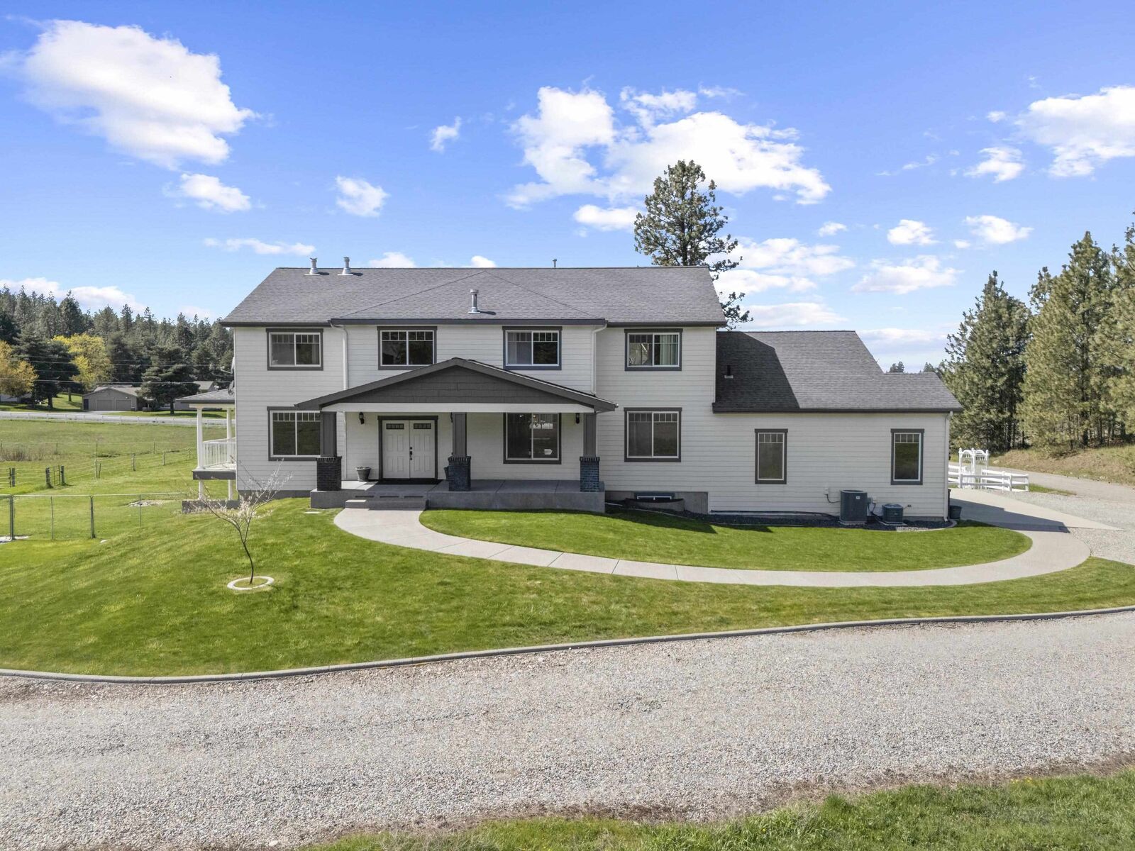 Property Photo: 4127 S Sullivan Rd WA 99037