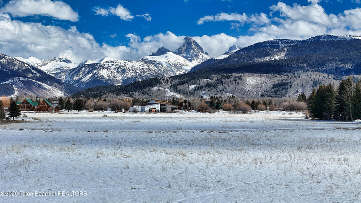 Property Photo: 1772 Cottonwood Drive ID 83422