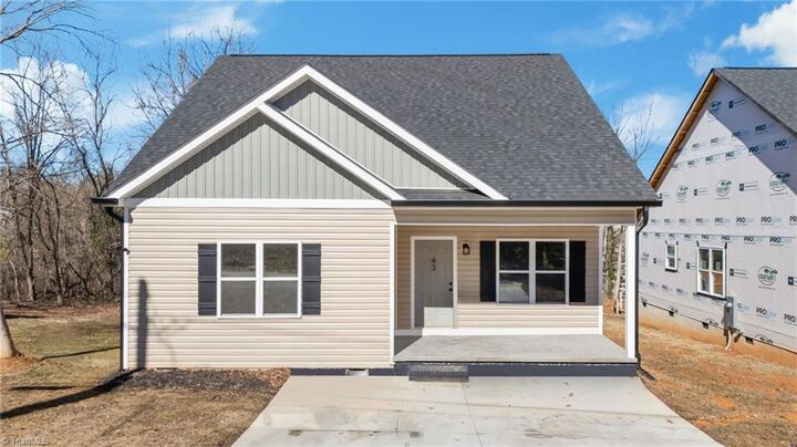 Property Photo:  43 Robbins Circle  NC 27292 