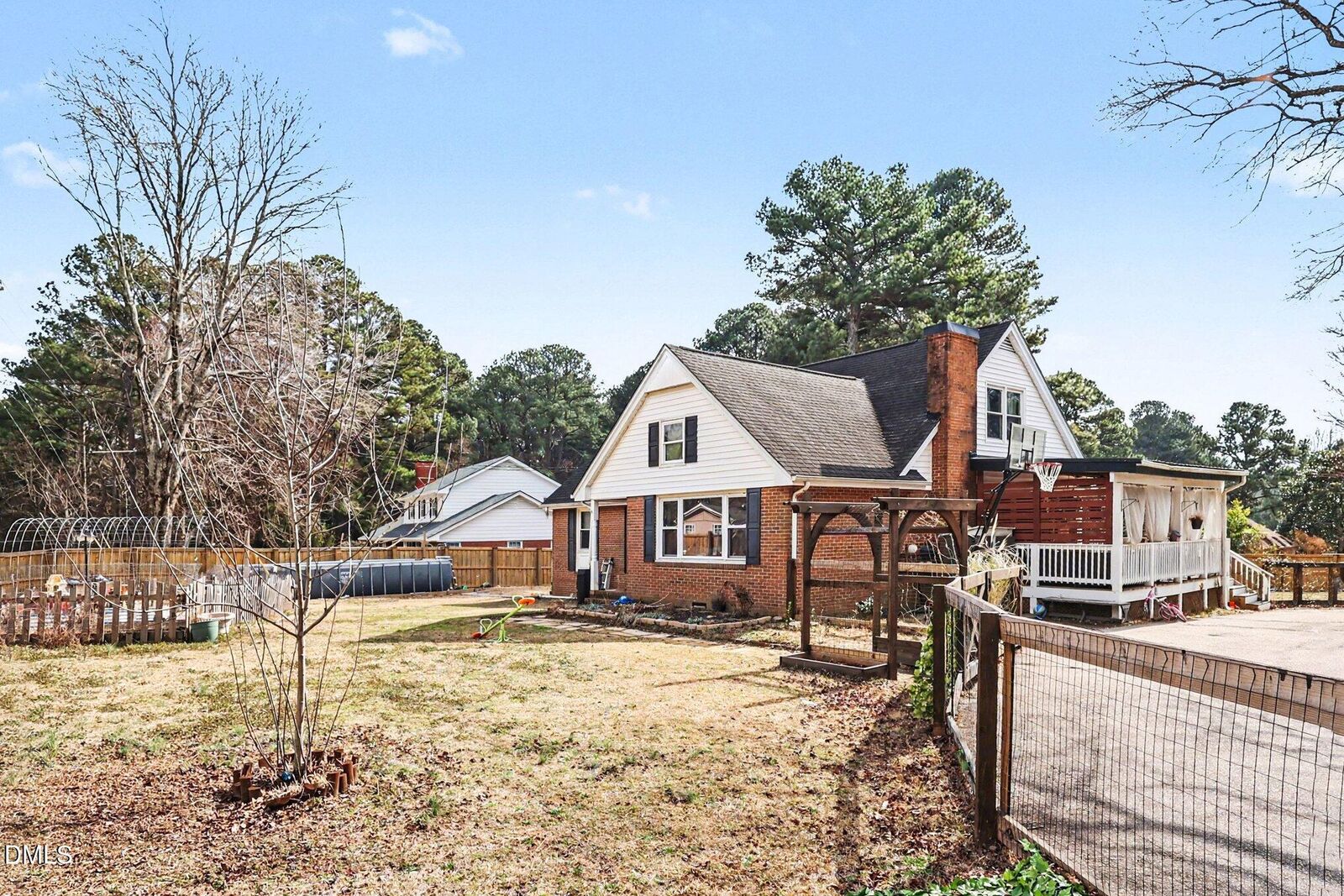Property Photo:  1609 Spring Lane  NC 27330 