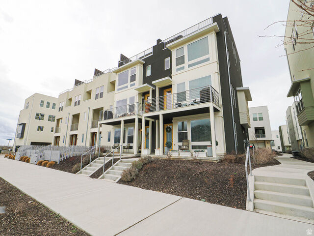 Property Photo:  571 N 1400 W  UT 84025 