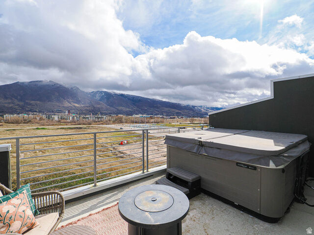 Property Photo:  571 N 1400 W  UT 84025 