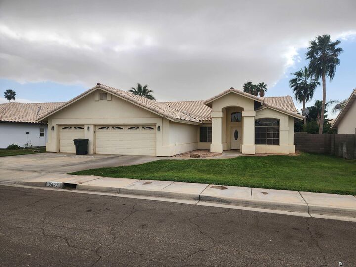 Property Photo:  2887 W 13 Pl  AZ 85364 