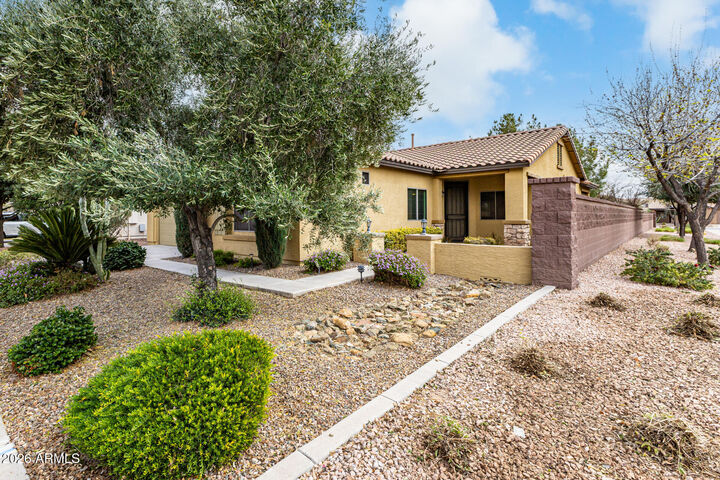 Property Photo:  525 W Reeves Avenue  AZ 85140 