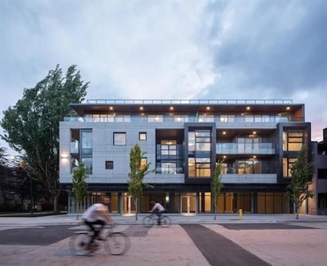 Property Photo:  717 W 17th Avenue 301  BC V5Z 1V1 