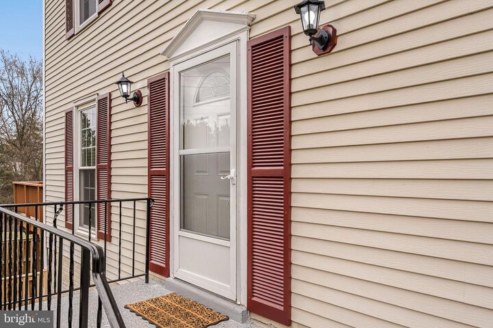 Property Photo:  3711 Foxfield Lane  VA 22033 