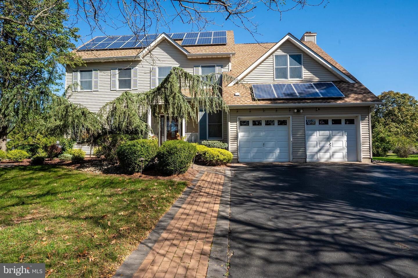 Property Photo:  18 Lovell Drive  NJ 08536 