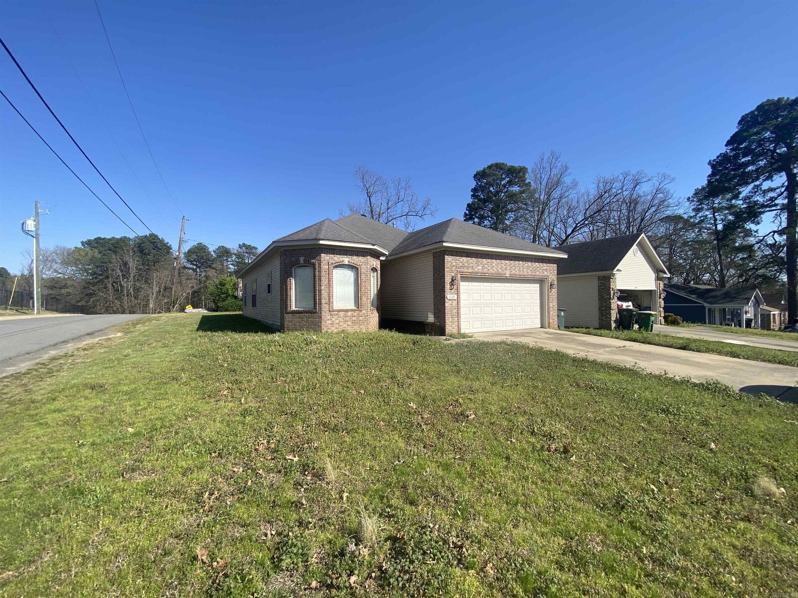 Property Photo:  2601 Longcoy Street  AR 72204 