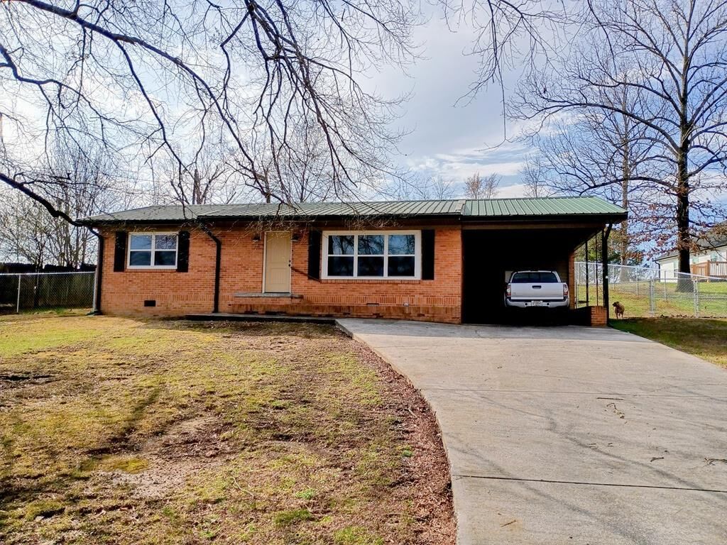 Property Photo:  609 4th Avenue  GA 30705 