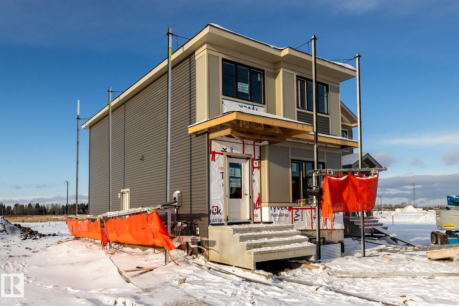 Property Photo:  19516 30 Avenue NW  AB T6M 1M2 