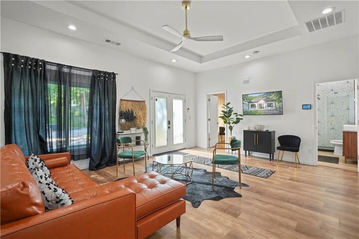 Property Photo:  705 S Grand Avenue NW  GA 30318 