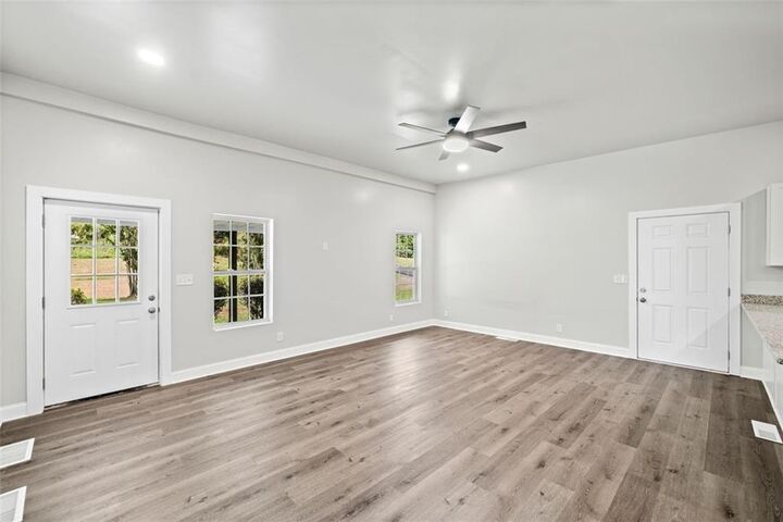 Property Photo:  2400 Flatbottom Road  GA 30107 