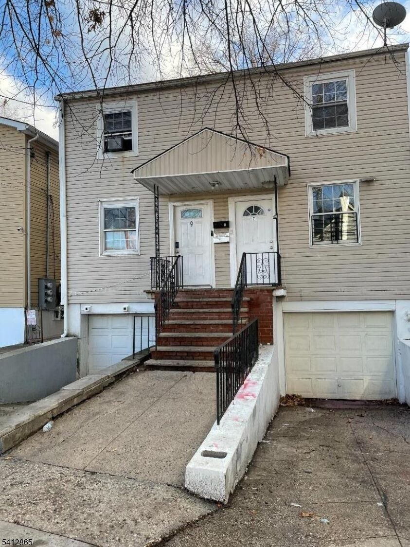 Property Photo:  7 Evergreen Ave  NJ 07114 