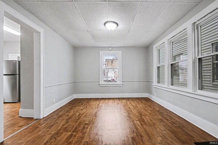 Property Photo:  1112 E Fox Street  IN 46613 