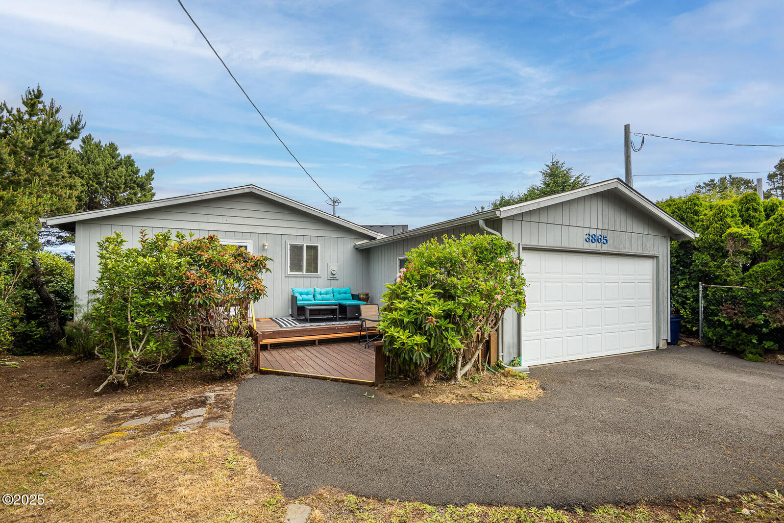Property Photo:  3865 Evergreen Avenue  OR 97341 