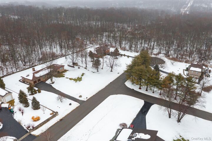 Property Photo:  21 Lounsbury Drive  NY 10505 