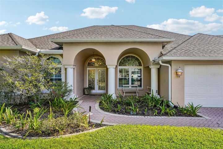 Property Photo:  1500 Edgewater Drive  FL 32757 