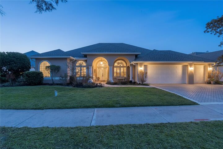 Property Photo: 1500 Edgewater Drive FL 32757