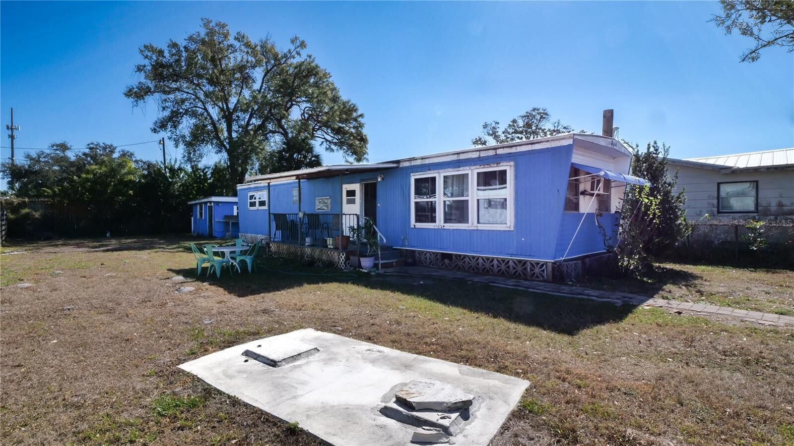 Property Photo:  4881 Victoria Avenue  FL 34233 