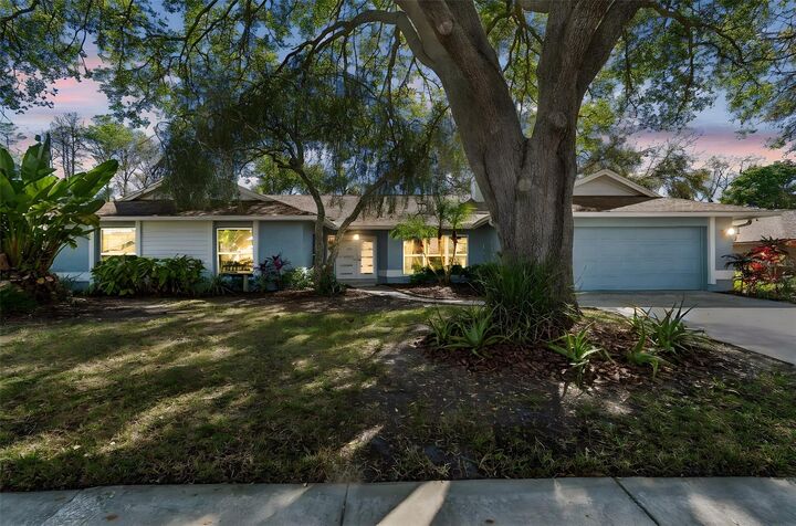 Property Photo:  4616 Westford Circle  FL 33618 
