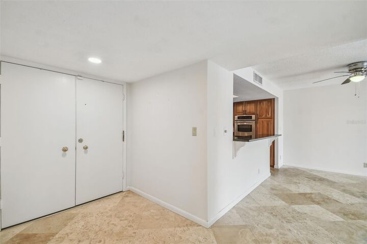 Property Photo:  100 Oakmont Lane 106  FL 33756 