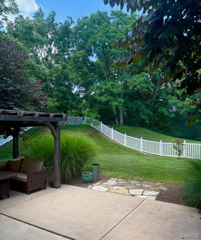 Property Photo: 10 Southern Hills Court MO 63366