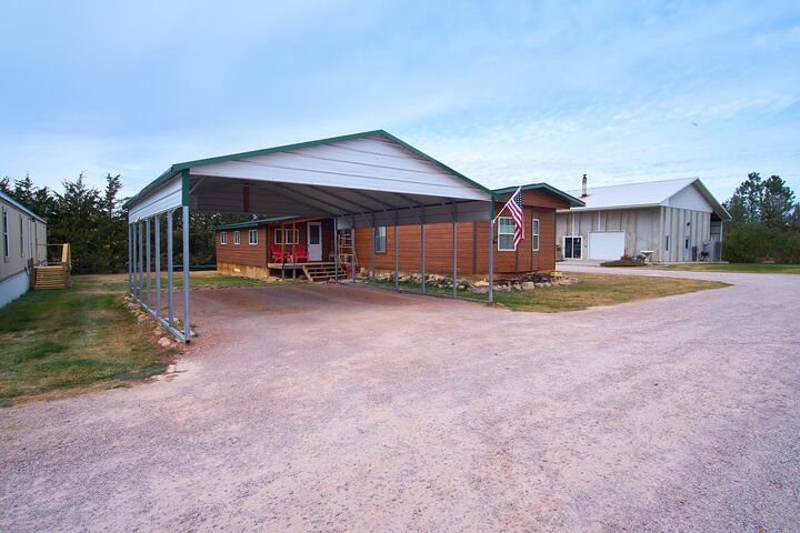 Property Photo: 27036 Highway 385 SD 57747