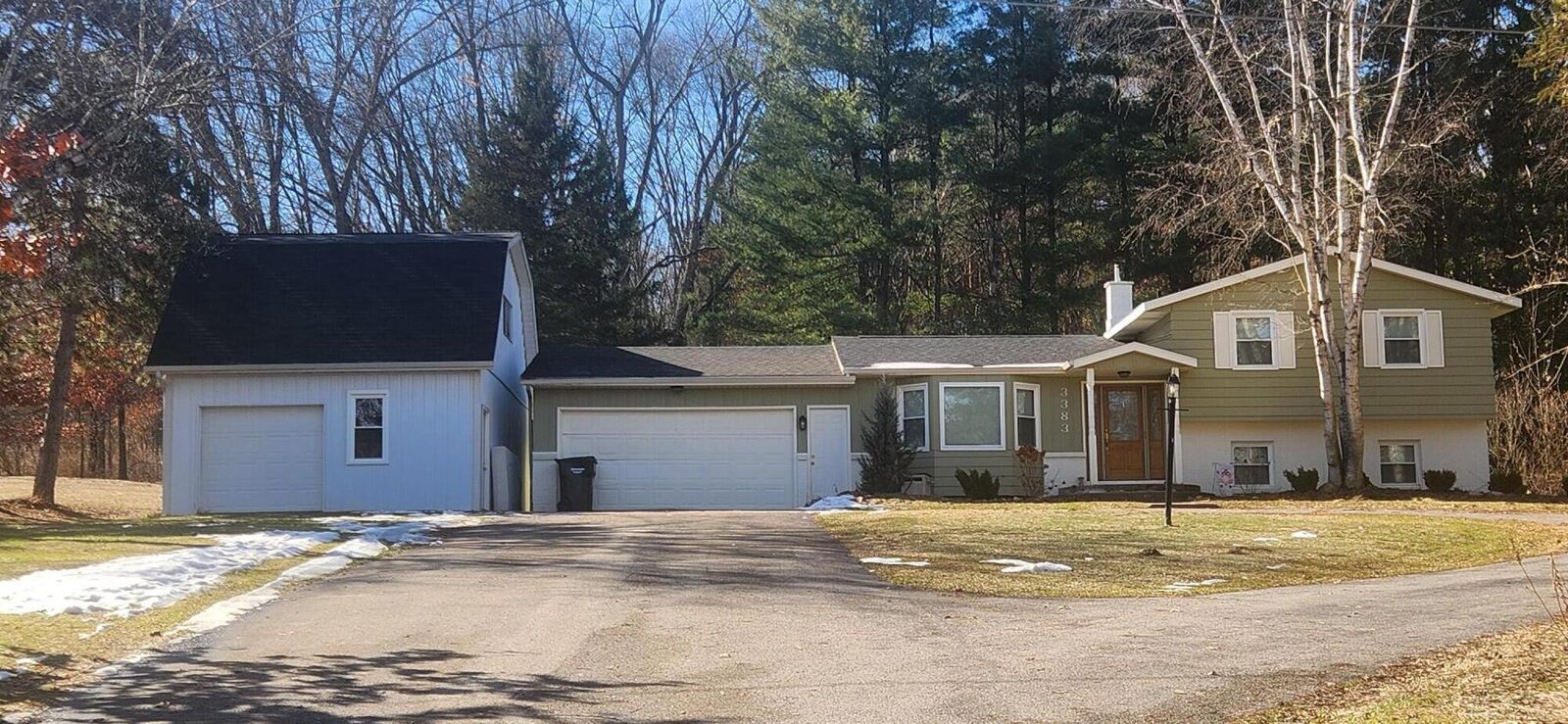 Property Photo:  3383 Grand River Drive NE  MI 49525 